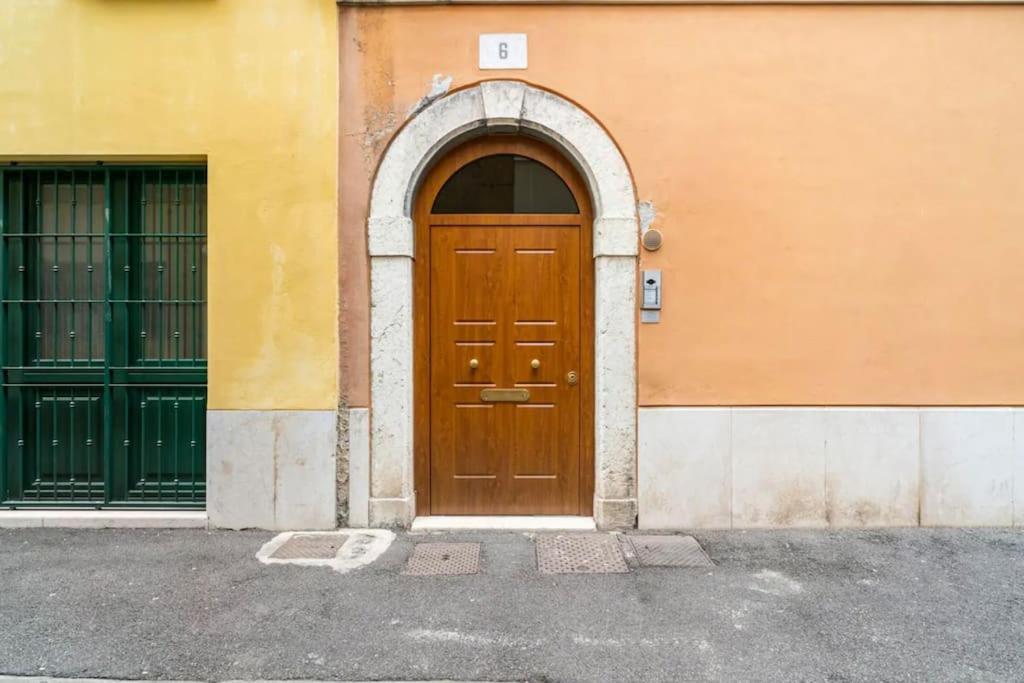 Апартаменты L'Atelier Del Centro: Tra Design, Storia E Fascino Брешия Экстерьер фото